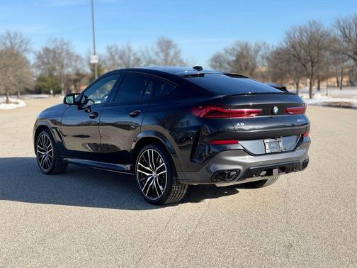 2026 BMW X6 M60i