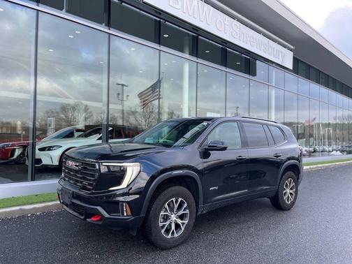 2024 GMC Acadia AT4