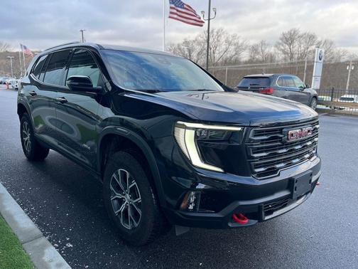 2024 GMC Acadia AT4