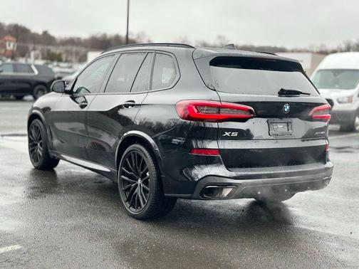 Black Sapphire Metallic 2021 BMW X5 xDrive40i
