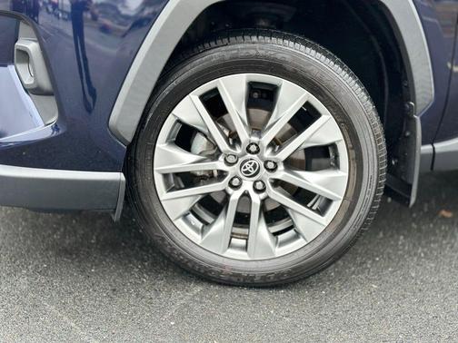 2022 Toyota RAV4 Limited