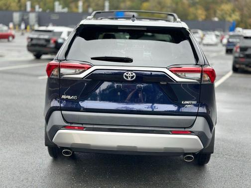 2022 Toyota RAV4 Limited