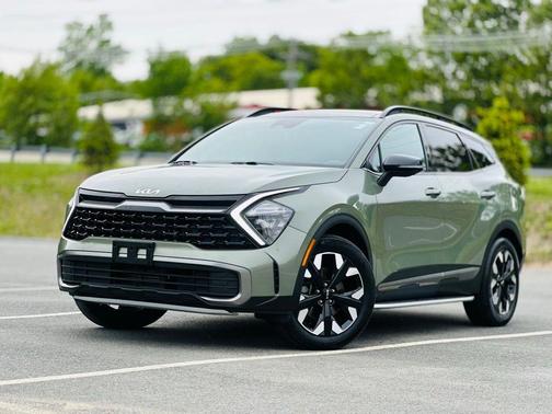 Jungle Green 2023 Kia Sportage Plug-In Hybrid X-Line