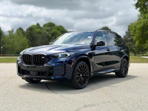 Tanzanite Blue II Metallic 2026 BMW X5 M60i
