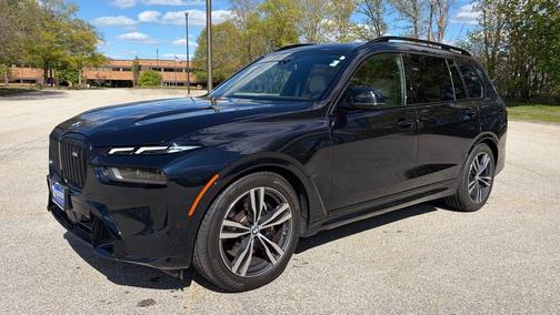 Carbon Black Metallic 2024 BMW X7 M60i