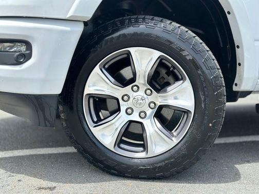 Bright White Clearcoat 2021 RAM 1500 Laramie