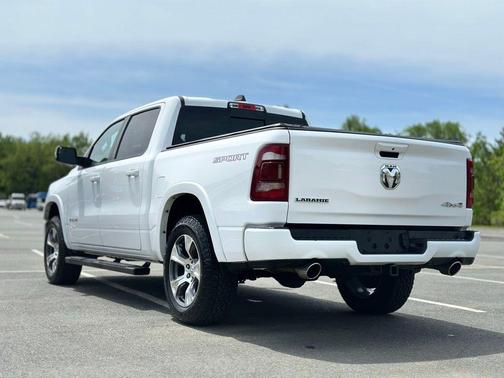 Bright White Clearcoat 2021 RAM 1500 Laramie