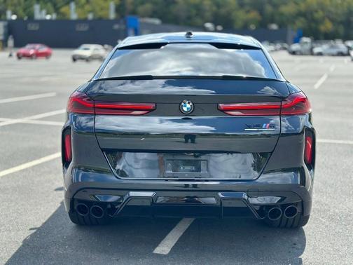 2024 BMW X6 M 