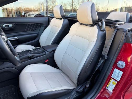 2022 Ford Mustang EcoBoost Premium