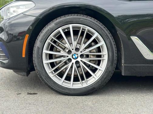 2019 BMW 530 i xDrive