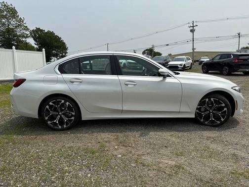 2025 BMW 330 i xDrive