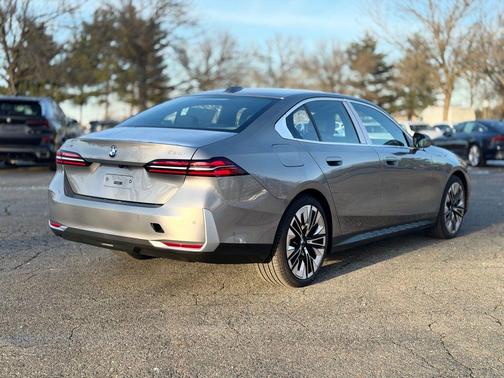 2026 BMW 530 i xDrive