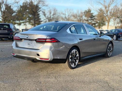 2026 BMW 530 i xDrive