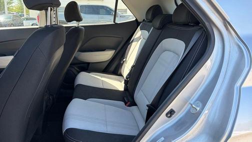 Shimmering Silver 2024 Hyundai VENUE SEL