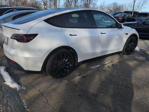 2022 Tesla Model Y Performance