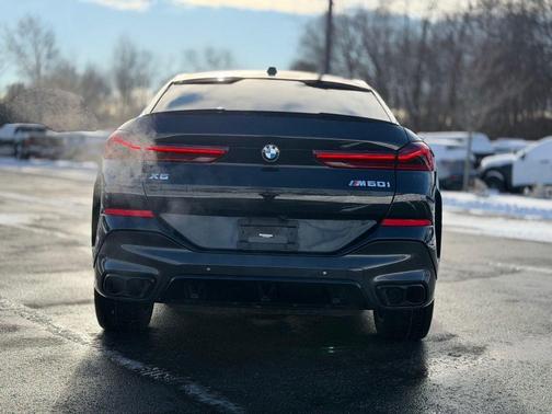 2024 BMW X6 M60i