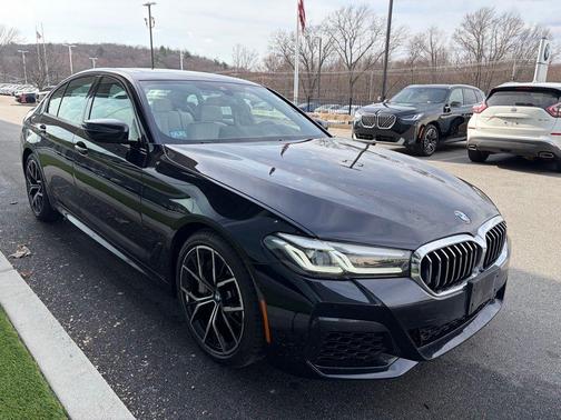 Carbon Black Metallic 2023 BMW 540 i xDrive
