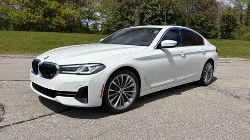 Alpine White 2023 BMW 530 i xDrive