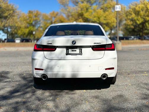 2025 BMW 330 i xDrive