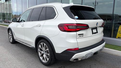 Mineral White Metallic 2021 BMW X5 xDrive40i