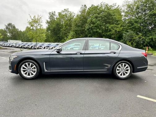 2020 BMW 740 i xDrive