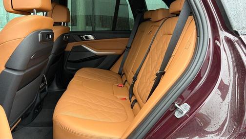 Ametrin Metallic 2024 BMW X5 M60i
