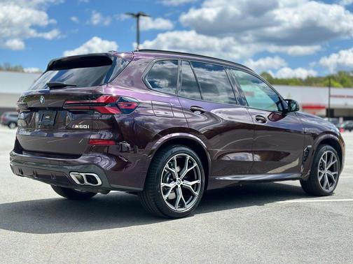 Ametrin Metallic 2024 BMW X5 M60i
