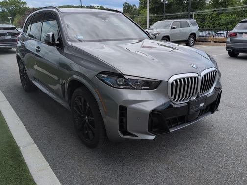 Skyscraper Gray Metallic 2024 BMW X5 xDrive40i