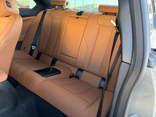 2025 BMW 230 i xDrive