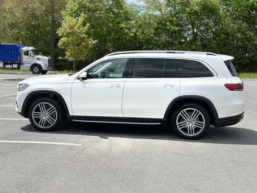 Diamond White Metallic 2021 Mercedes-Benz GLS 450 4MATIC