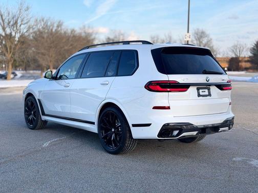 2026 BMW X7 xDrive40i