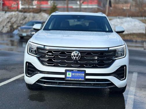 2025 Volkswagen Atlas Cross Sport 2.0T SEL Premium R-Line