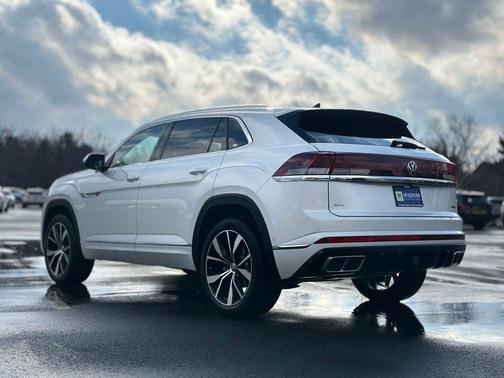 2025 Volkswagen Atlas Cross Sport 2.0T SEL Premium R-Line