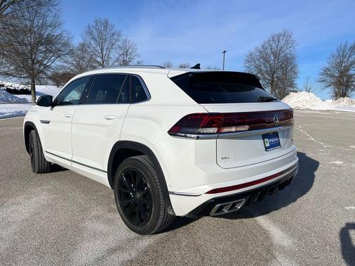2025 Volkswagen Atlas Cross Sport 2.0T SEL Premium R-Line