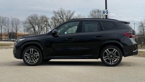 Black Sapphire Metallic 2026 BMW X1 xDrive28i