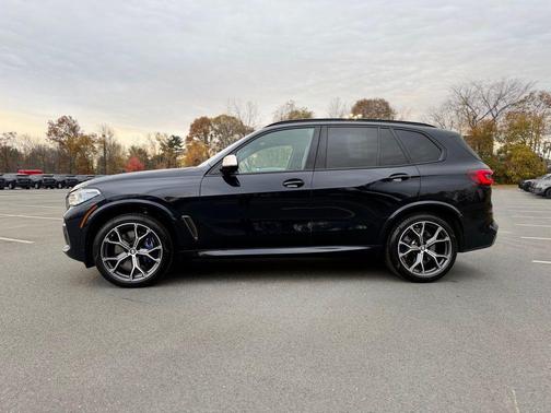 2023 BMW X5 M50i