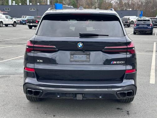 2025 BMW X5 M60i