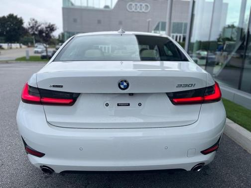 2020 BMW 330 i xDrive