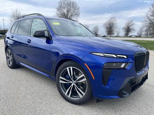 2025 BMW X7 M60i