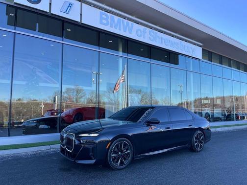 2023 BMW 760 760i xDrive