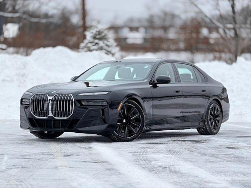 2023 BMW 760 760i xDrive