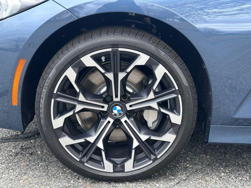 2026 BMW 330 I XDrive NA