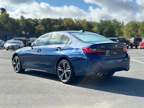 2024 BMW 330 i xDrive