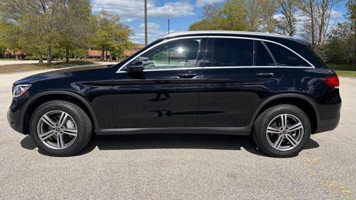 Black 2022 Mercedes-Benz GLC 300 Base 4MATIC