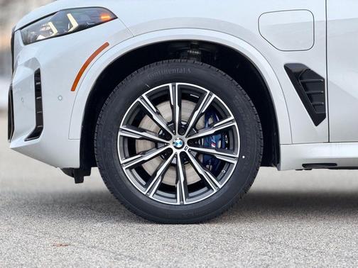 2026 BMW X5 PHEV xDrive50e