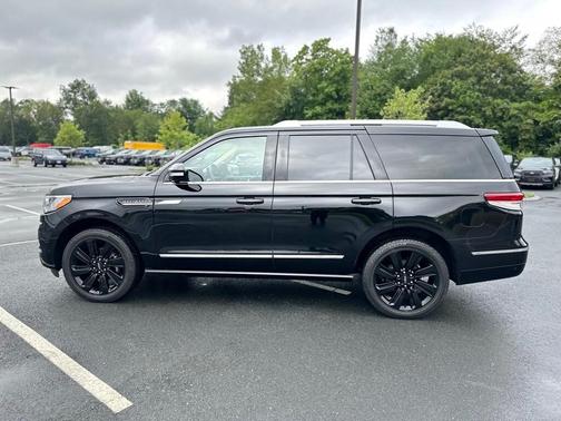 2022 Lincoln Navigator Reserve