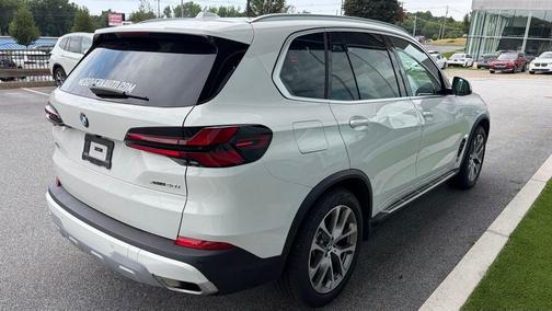 Alpine White 2026 BMW X5 xDrive40i