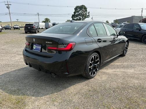 2025 BMW 330 i xDrive