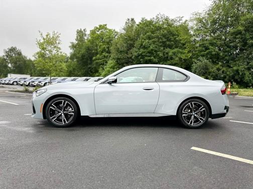 2024 BMW 230 i xDrive