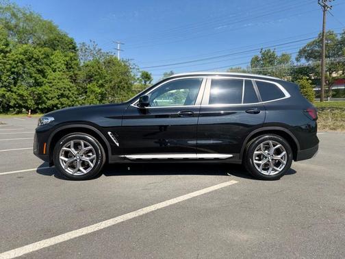 Black Sapphire Metallic 2023 BMW X3 xDrive30i